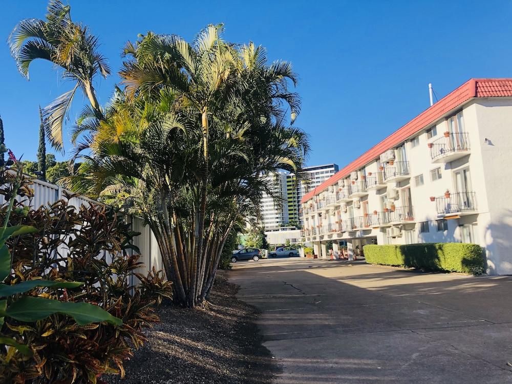 Hamilton Brisbane Airport Hotel Exterior photo