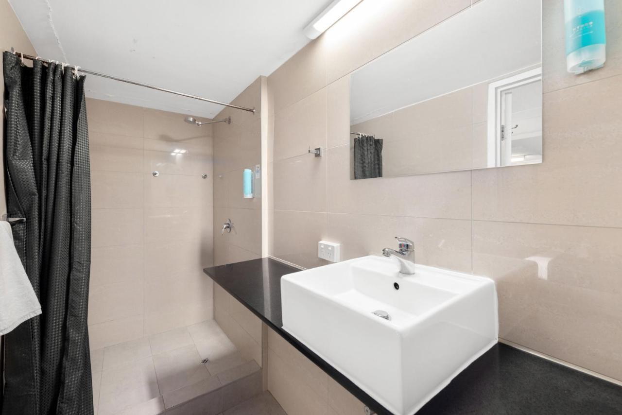 Hamilton Brisbane Airport Hotel Exterior photo