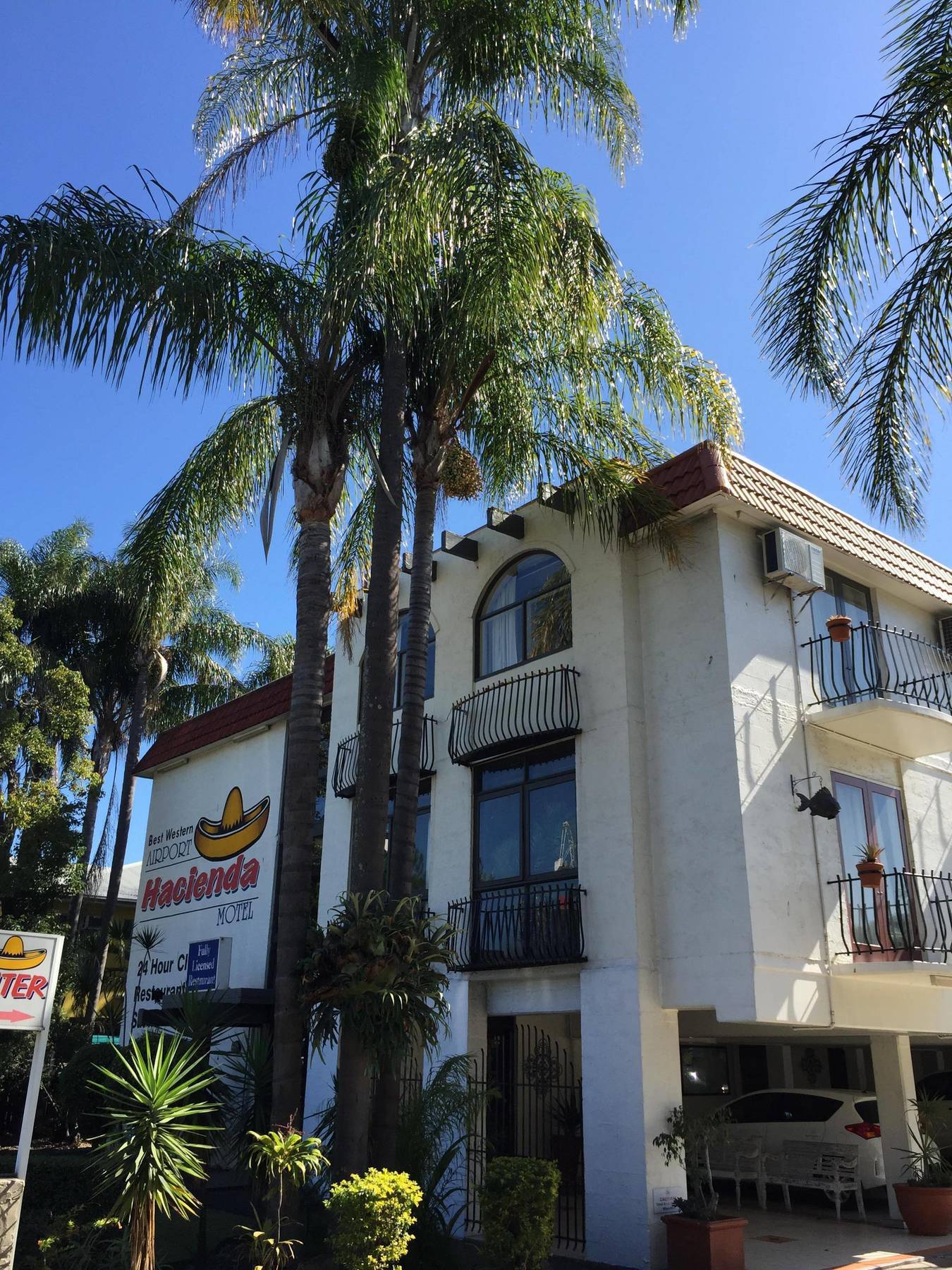Hamilton Brisbane Airport Hotel Exterior photo
